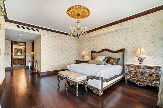 Building Photo - 16047 Collins Ave