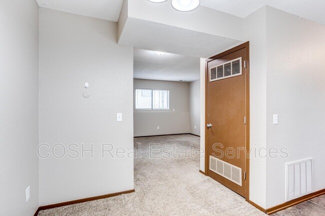 Building Photo - 307 S Seneca St