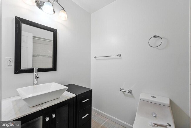 Building Photo - 8115 King Arthurs Ct
