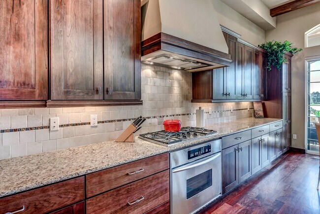 Building Photo - 7812 Vallagio Ln