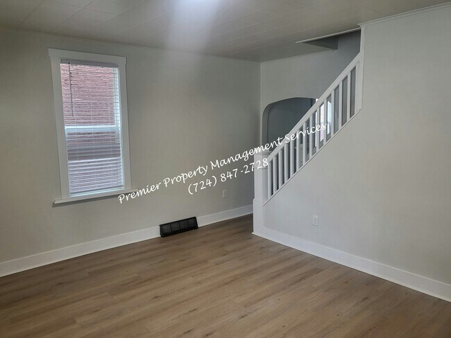 Building Photo - 1508 5th Ave