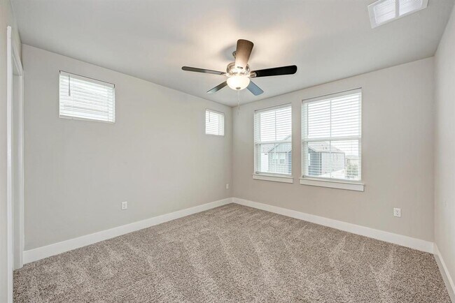 Building Photo - 7319 Travertine Spring Dr