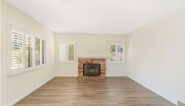 Building Photo - 1141 Vía Antibes