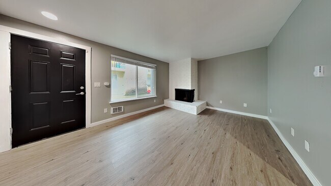 Building Photo - 1105 S Woodlawn St