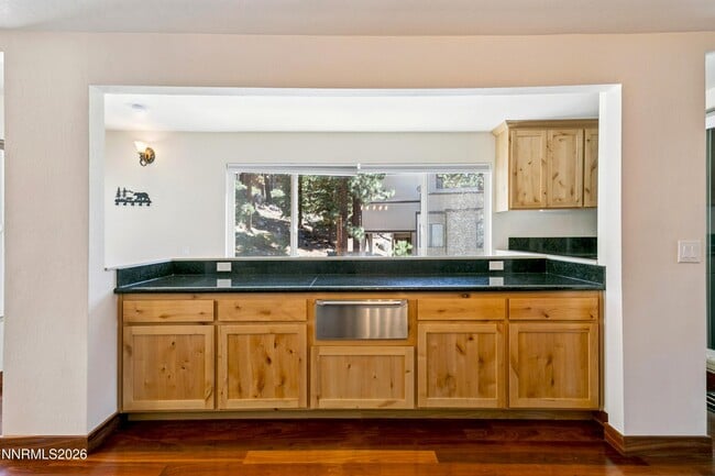 Building Photo - 215 Clubhouse Cir