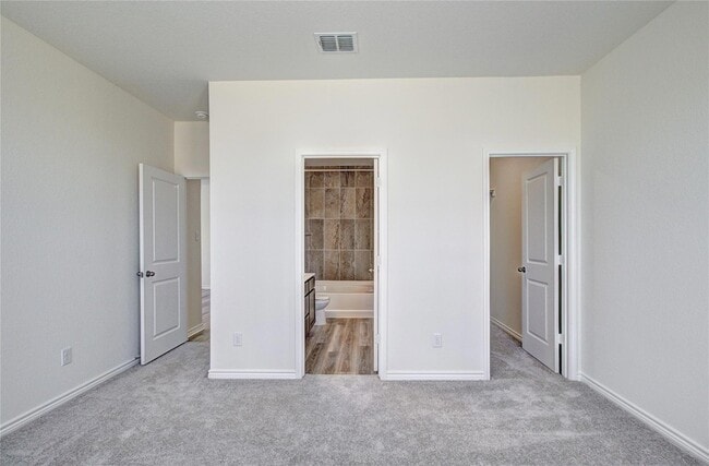 Building Photo - 3423 Old Almonte Dr