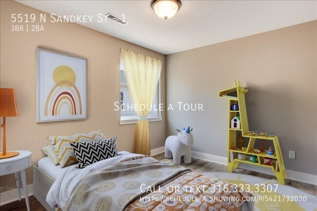 Building Photo - 5519 N Sandkey St