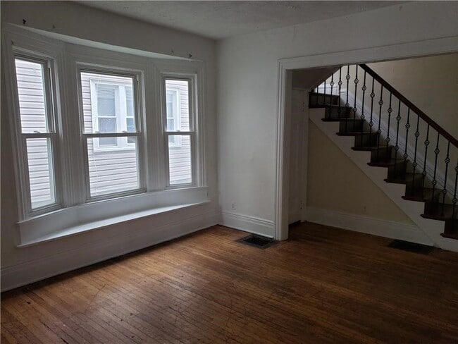 Building Photo - 36 Berkshire St