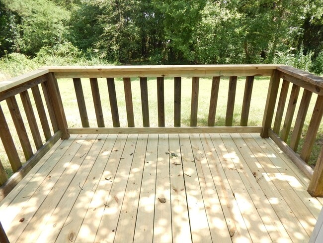 Building Photo - Winona ISD: 3 Bedroom, 2 Bath Home in a Co...