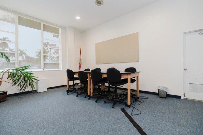 Building Photo - 2800 N Flagler Dr