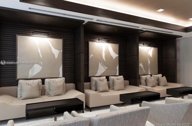 Building Photo - 301 Altara Ave