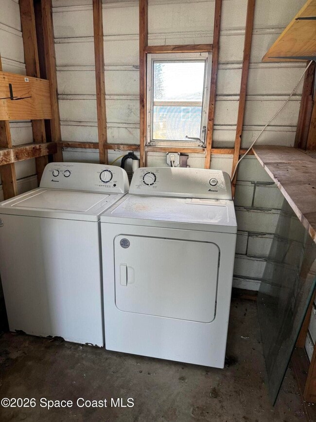 Building Photo - 1894 Coco Plum St NE