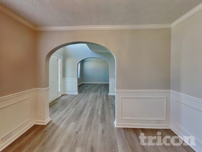 Building Photo - 1005 Ulster Ct