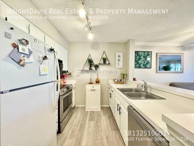 Building Photo - 2400 Feather Sound Dr