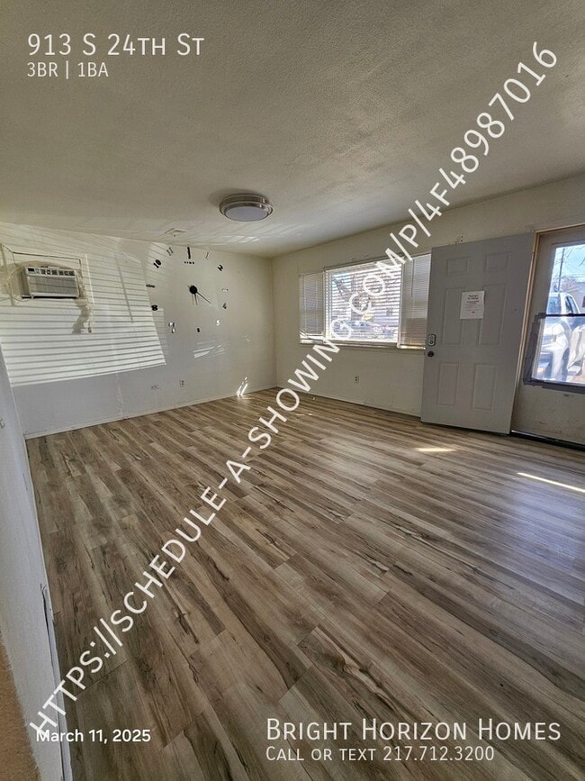 Building Photo - 913 S 24th St