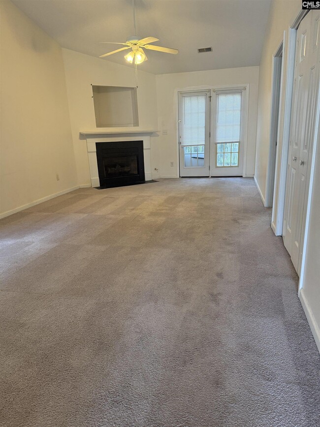 Building Photo - 901 True St