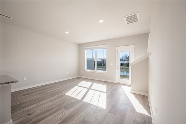 Building Photo - 4213 Gandalf Ln