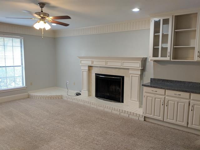 Building Photo - 2705 Cummings Dr