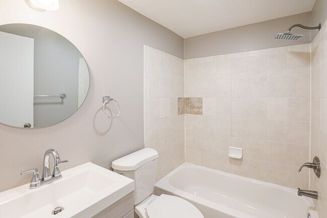 Building Photo - 11 Pawleys Ct
