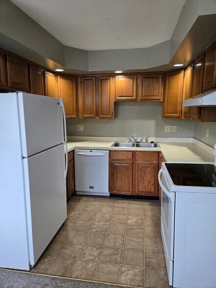 Building Photo - 100 Wyncote Ct