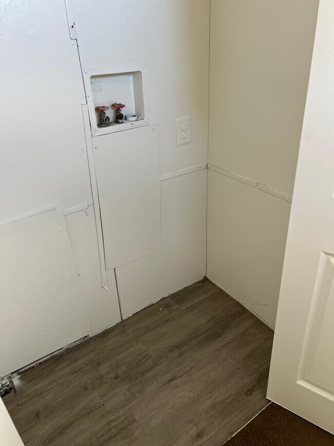 Building Photo - Welcome to the charming Riverdale Farms subdivision in Thornton, CO, where a delightful 3-bedroom...