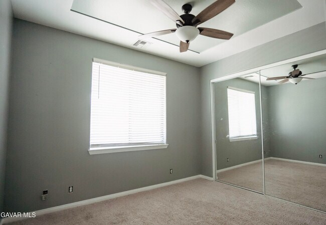 Building Photo - 43632 Colony Dr