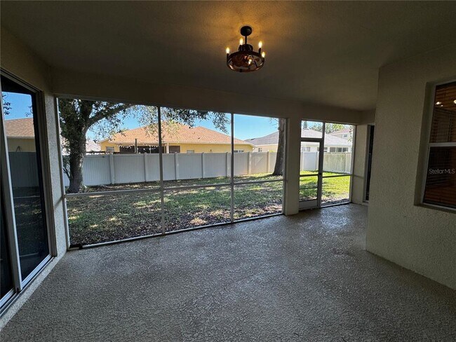Building Photo - 15307 Grand Haven Dr
