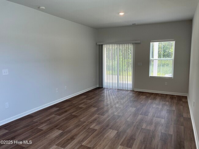 Building Photo - 1157 State Rd 1157