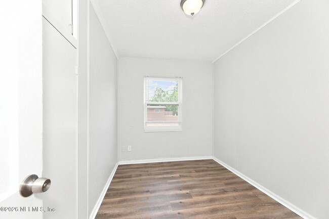 Building Photo - 6856 Camelot Rd