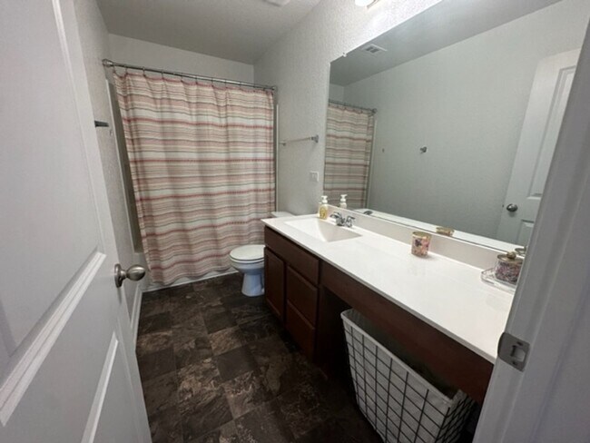Building Photo - Coming soon... Beautiful 3 bedroom 2 bath ...
