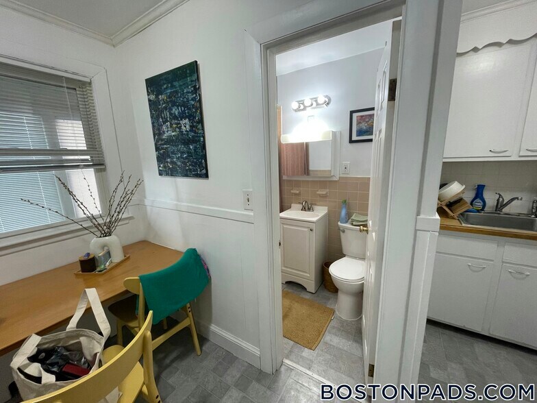 Building Photo - 87 Winthrop Shore Dr