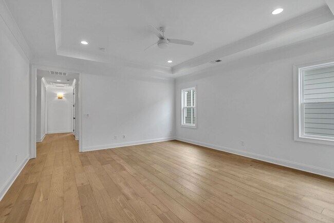 Building Photo - Luxury living in this brand new home - Franklin, TN