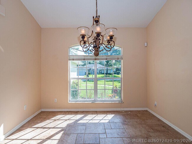 Building Photo - 141 39th Dr