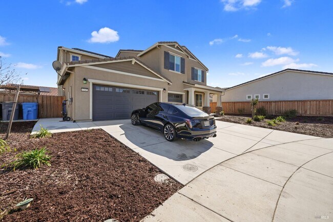 Building Photo - 1245 Pacific Pl