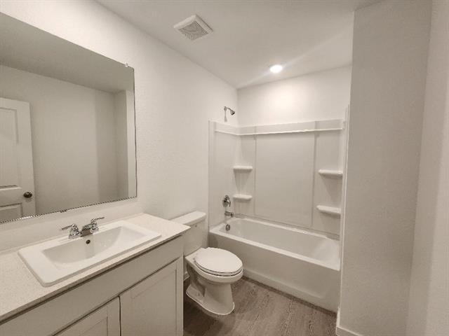 Building Photo - 309 Woodbridge Ln