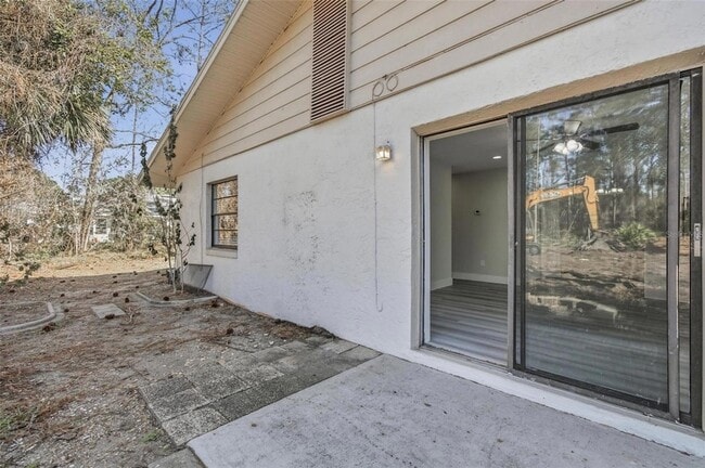 Building Photo - 123 Rae Dr