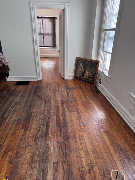 Primary Photo - 151 Grove Pl