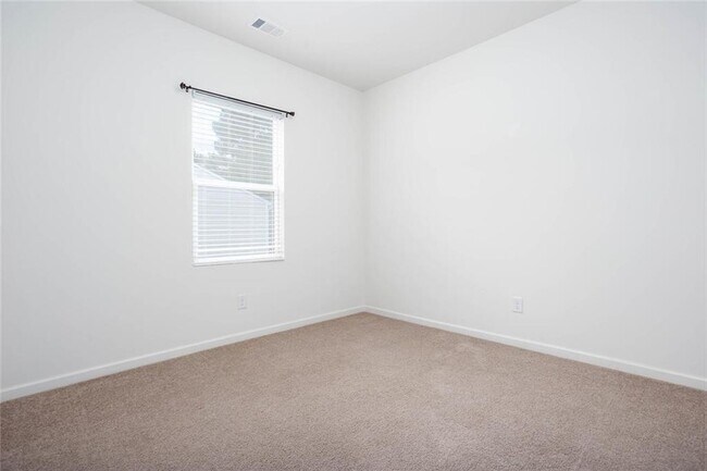 Building Photo - 24 Seattle Slew Way