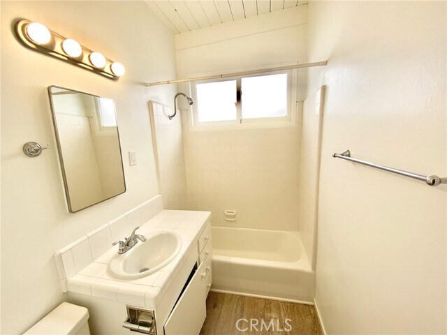 Building Photo - 121 Rosecrans Ave