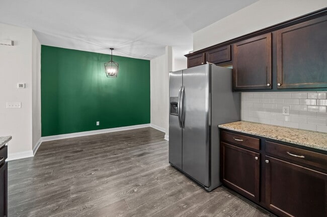 Building Photo - 147 Ainsdale Dr