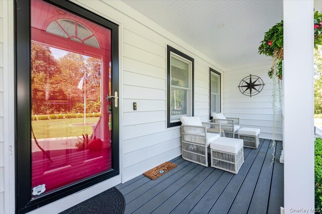 Building Photo - 525 Rocky Point Rd