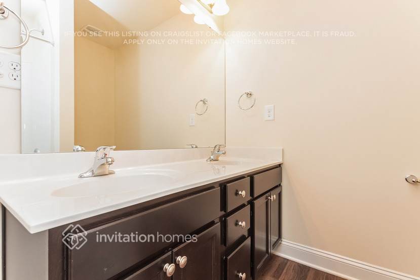 Building Photo - 154 Sassafras Rd