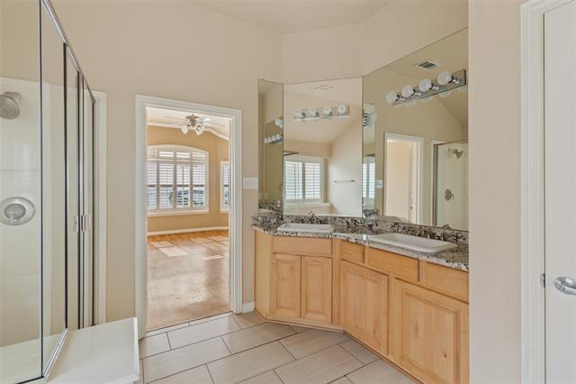 Building Photo - 2046 Pontchartrain Dr