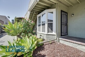 Building Photo - 1627 5/3 Normandie-2D
