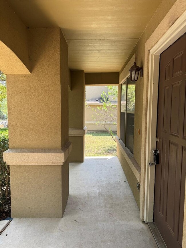 Building Photo - 5609 Viewpoint Dr