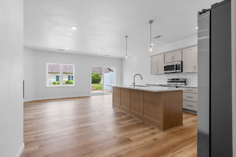 Building Photo - 2723 Sachet Pl