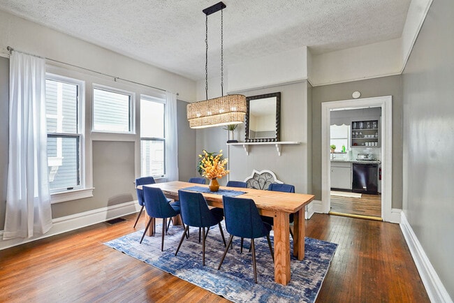 Building Photo - 1402 17th St S