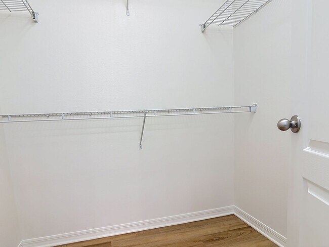 Building Photo - 221 W Fiesta Key Loop
