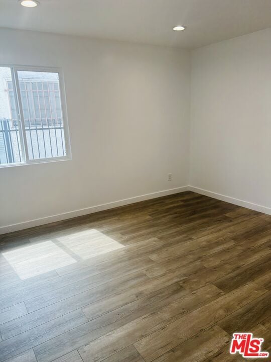 Building Photo - 5724 S Manhattan Pl