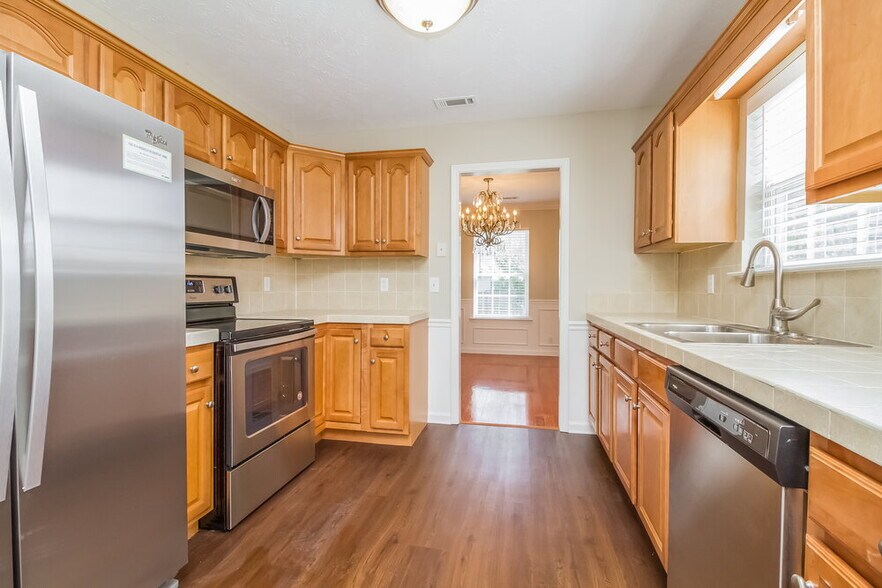 Building Photo - 1511 Antebellum Dr